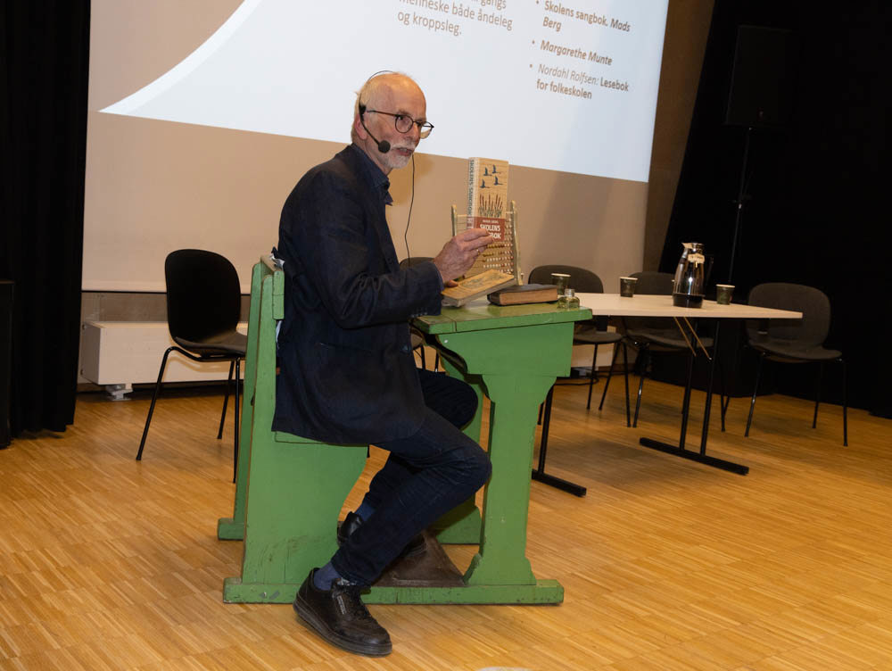 Da klokka klang – om skolemøtet i Historielaget